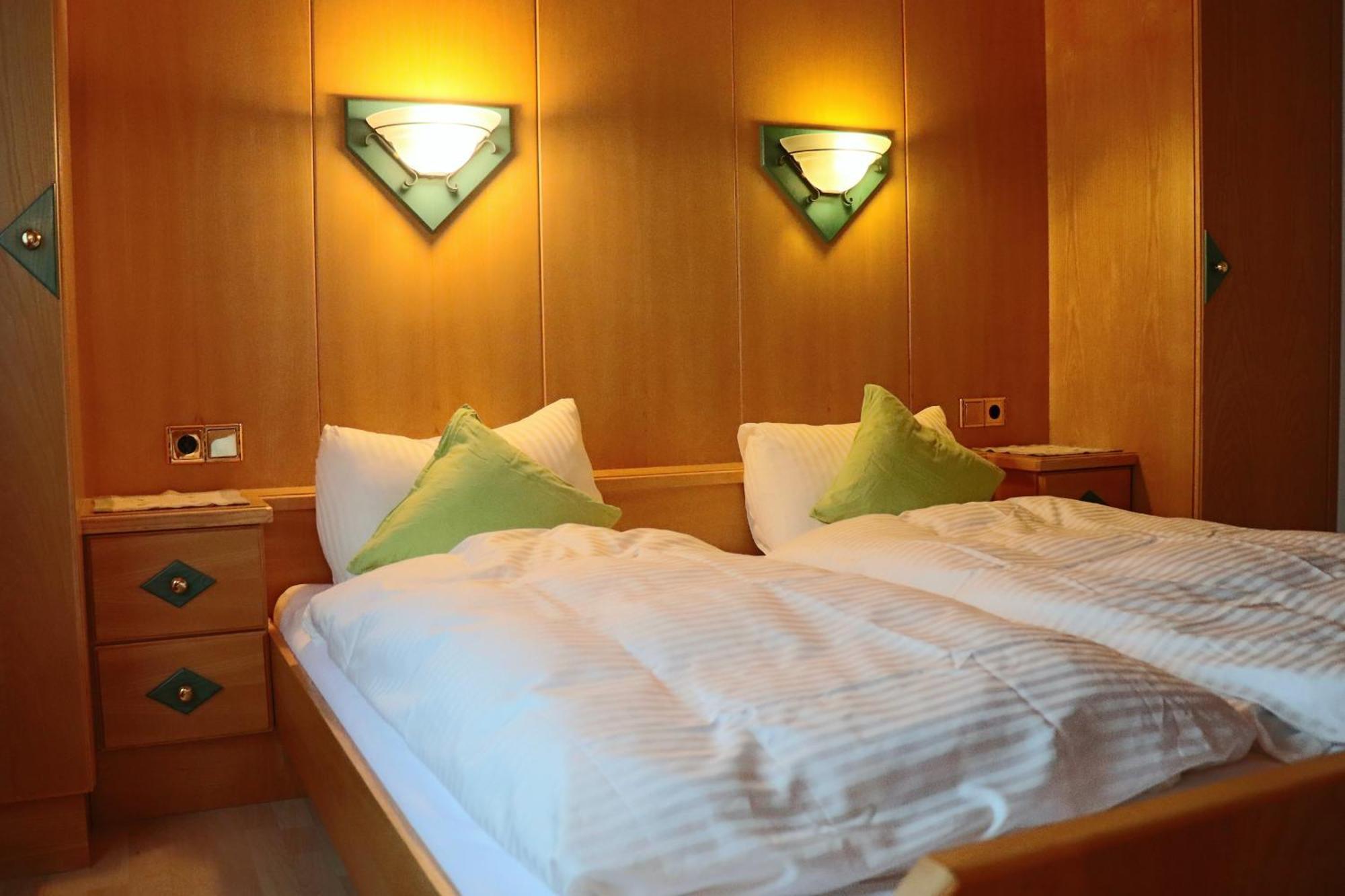 Ferienapart Bergstille แลงเงนเฟลด์ ภายนอก รูปภาพ